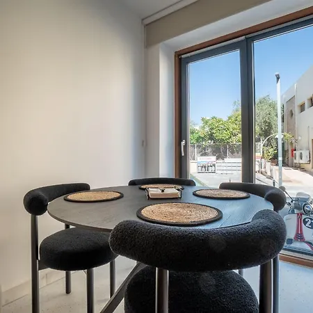 Centro-1 2 Bed بافوس